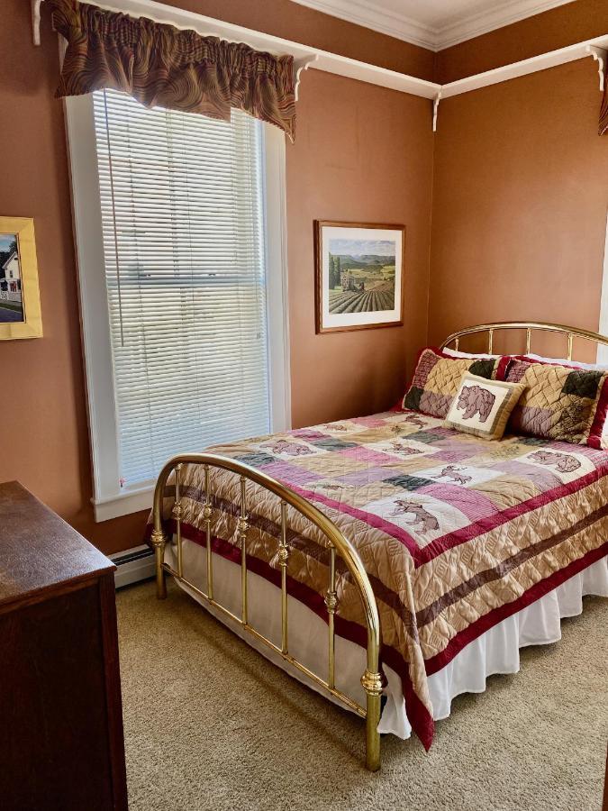 Bristol Suites Ngoại thất bức ảnh