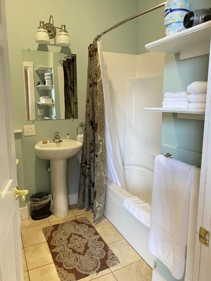 Bristol Suites Ngoại thất bức ảnh